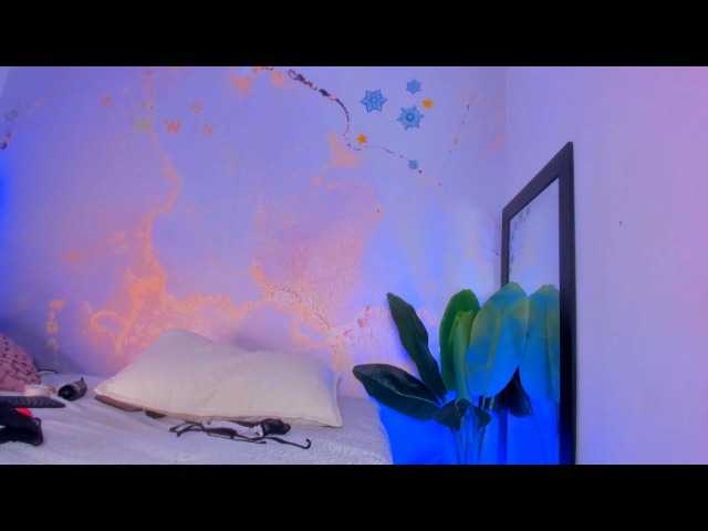 camilawhitee's BongaCams show and profile