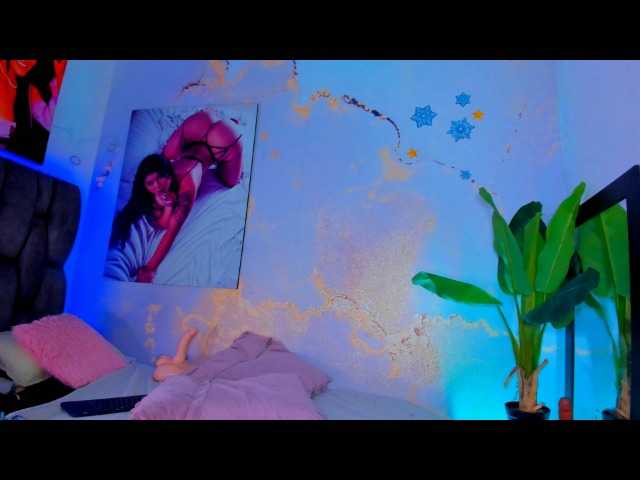 camilawhitee live cam on BongaCams