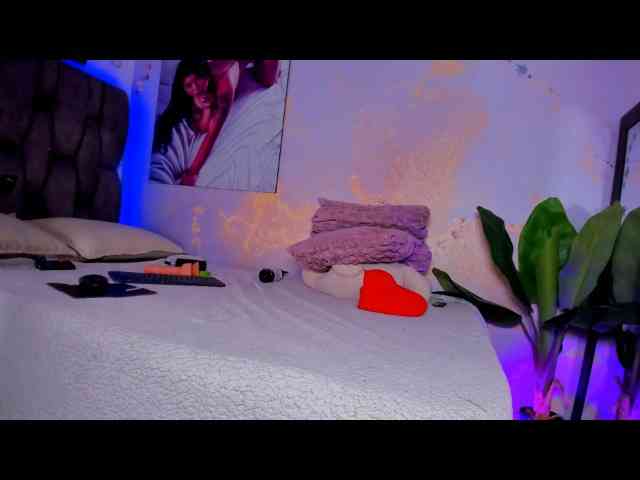 camilawhitee webcam