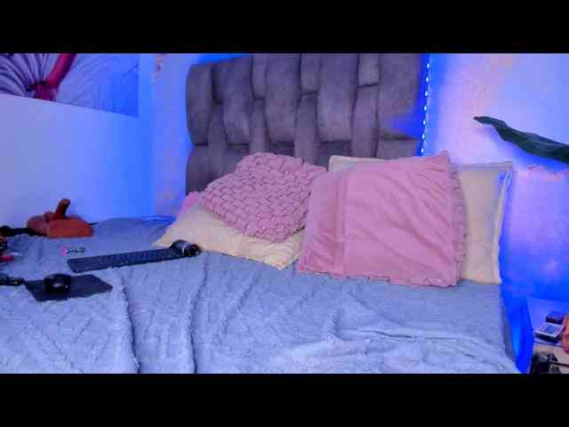 camilawhitee webcam