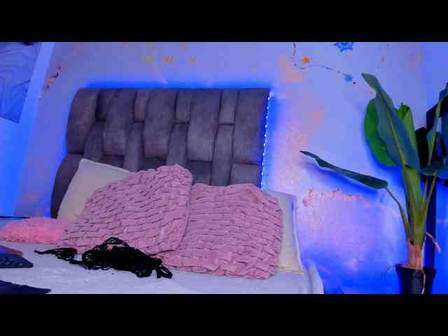 camilawhitee webcam