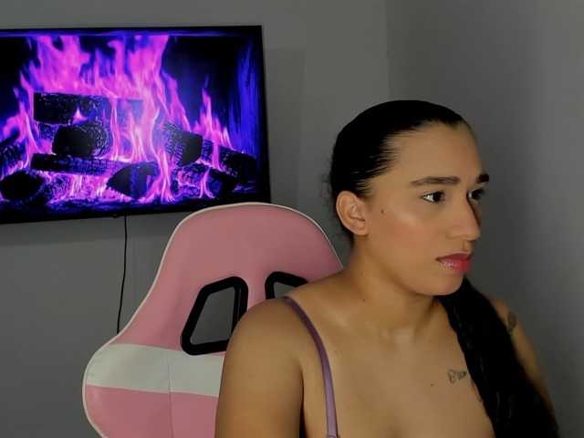 NABILA16, en directo ahora en BongaCams