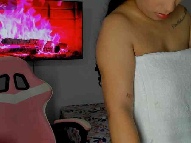 JADDE_LUXXY webcam