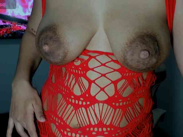 JADDE_LUXXY webcam