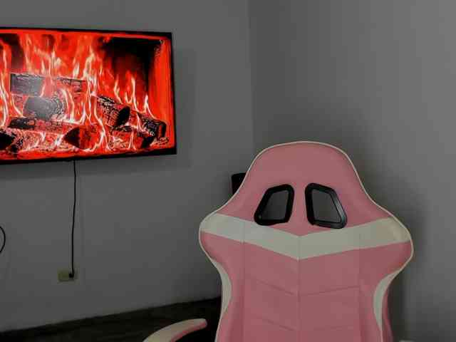 JADDE_LUXXY webcam