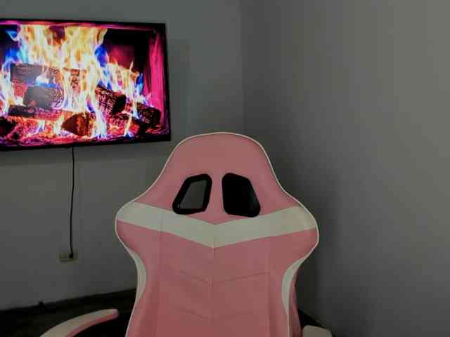JADDE_LUXXY webcam