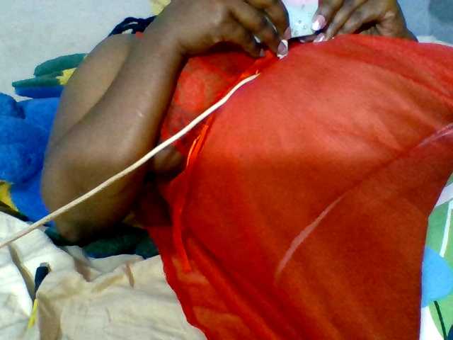 Saminahh live cam on BongaCams
