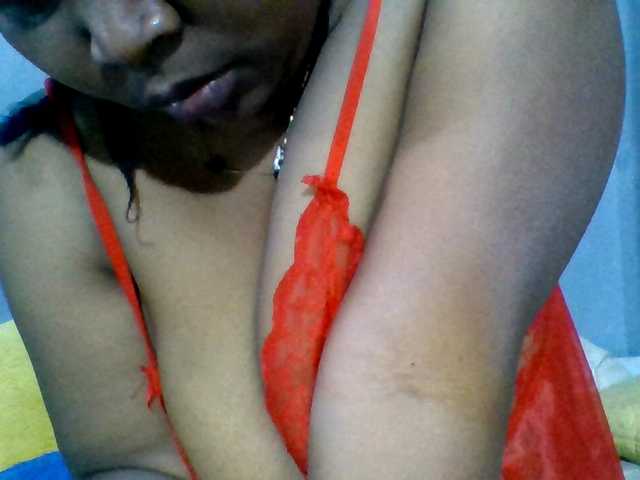 Saminahh live cam on BongaCams