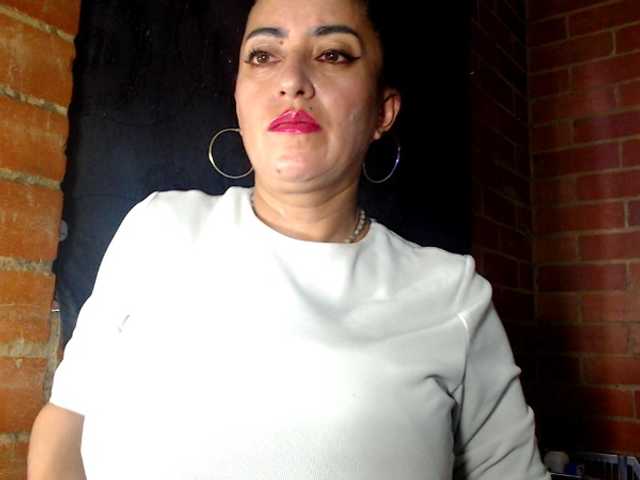 AlexandrinaFenix live cam on BongaCams