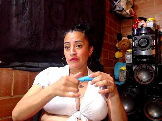 AlexandrinaFenix live cam on BongaCams