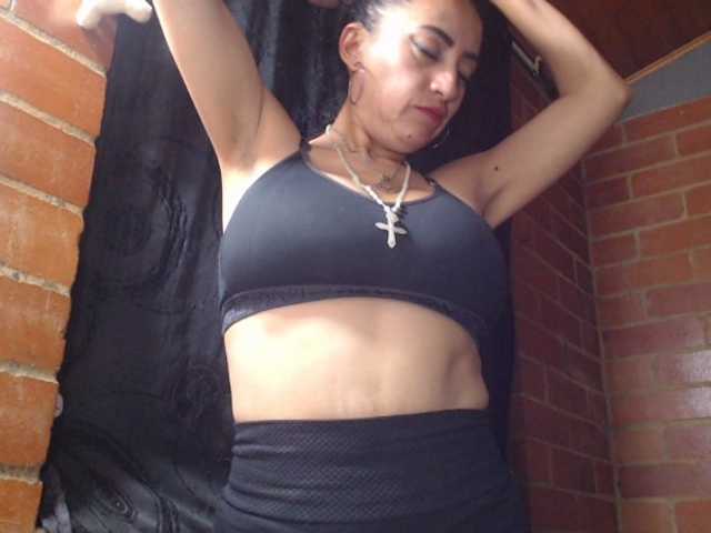 AlexandrinaFenix, en directo ahora en BongaCams