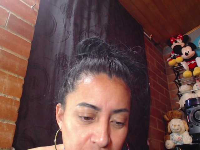 AlexandrinaFenix live cam on BongaCams