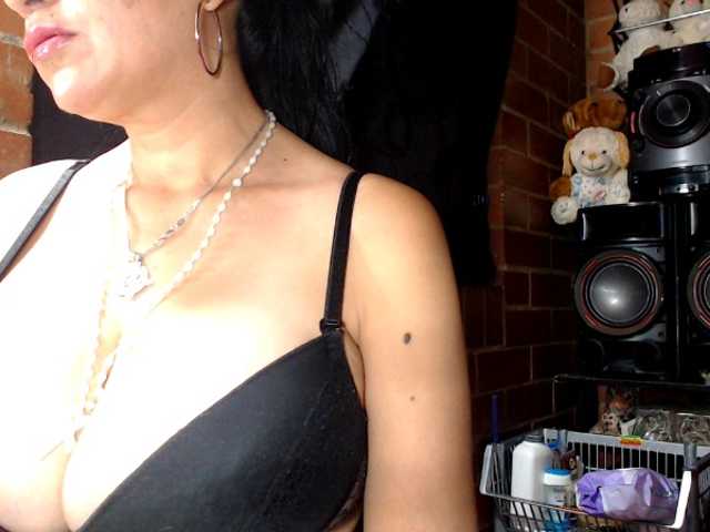 AlexandrinaFenix live cam on BongaCams