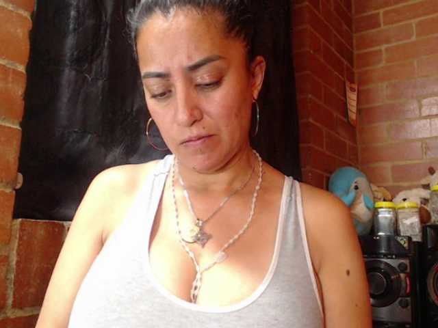AlexandrinaFenix live cam on BongaCams