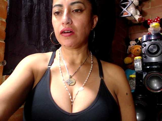 AlexandrinaFenix live cam on BongaCams