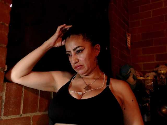 AlexandrinaFenix live cam on BongaCams