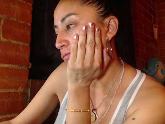 AlexandrinaFenix live cam on BongaCams