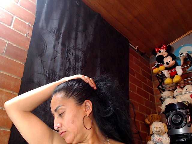 AlexandrinaFenix live cam on BongaCams