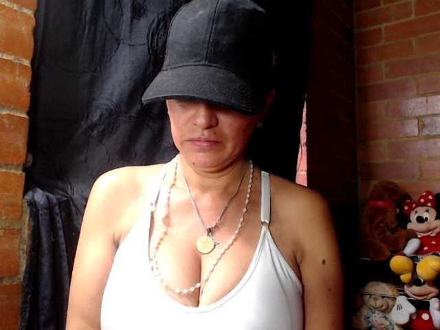 AlexandrinaFenix live cam on BongaCams