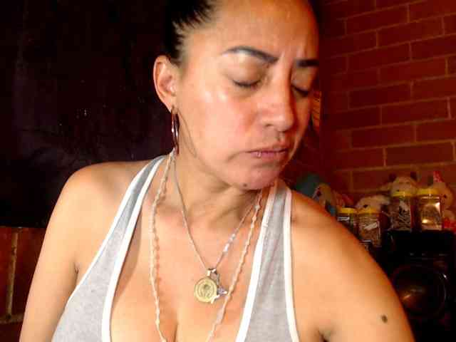 AlexandrinaFenix webcam