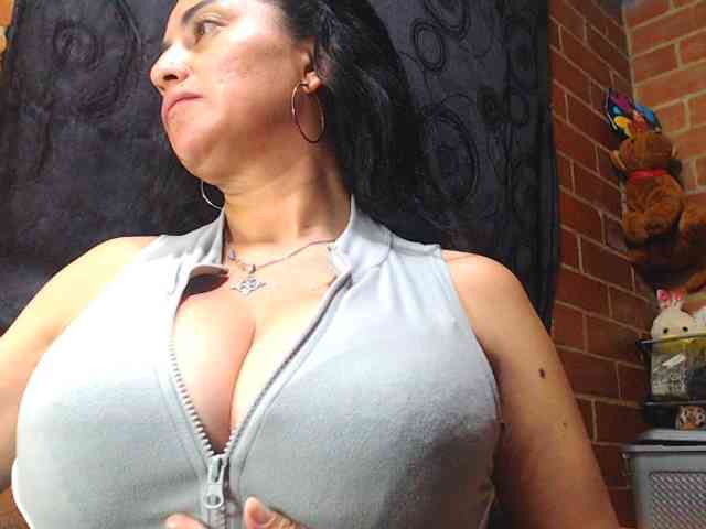 AlexandrinaFenix webcam