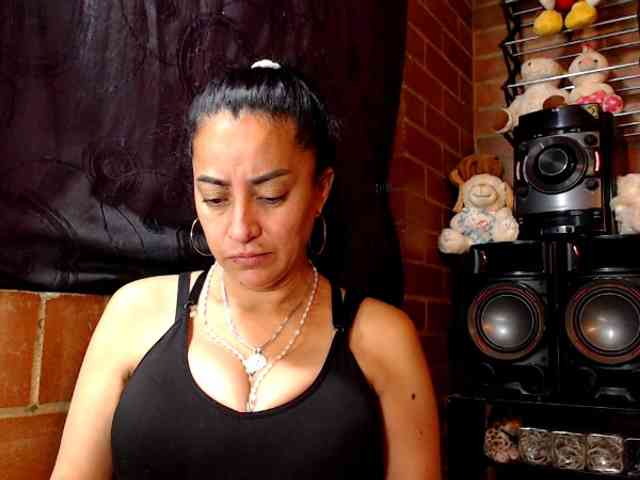 AlexandrinaFenix Live Webcam on BongaCams