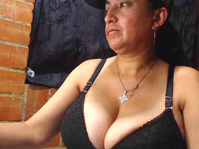 AlexandrinaFenix webcam