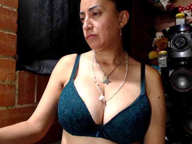 AlexandrinaFenix webcam