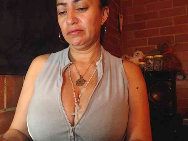 AlexandrinaFenix webcam