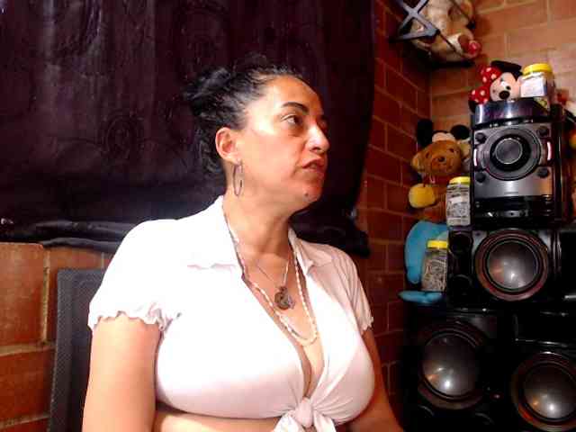 AlexandrinaFenix webcam