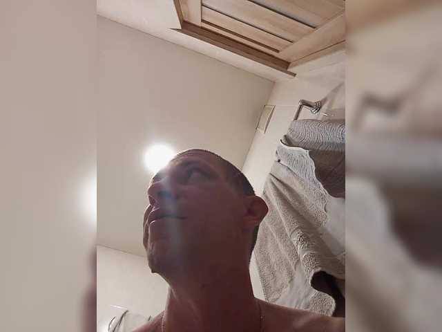 Falos39 live cam