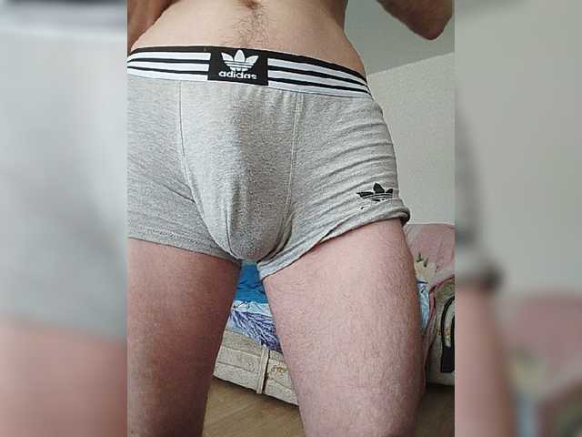 Falos39 live cam