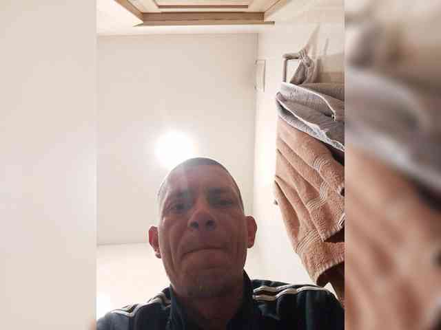 Falos39 Live Webcam on BongaCams