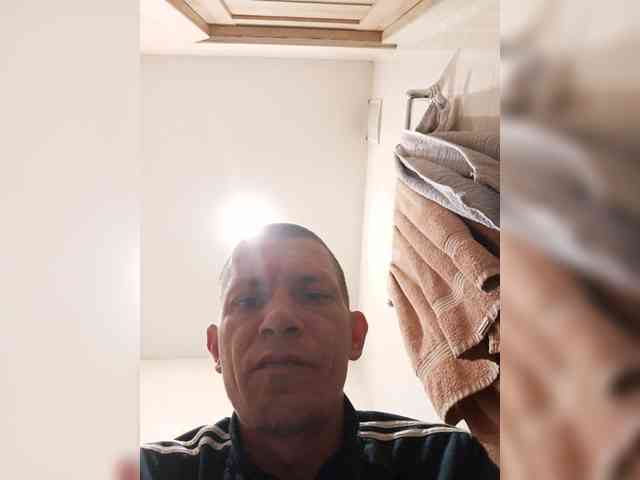 Falos39 Live Webcam on BongaCams