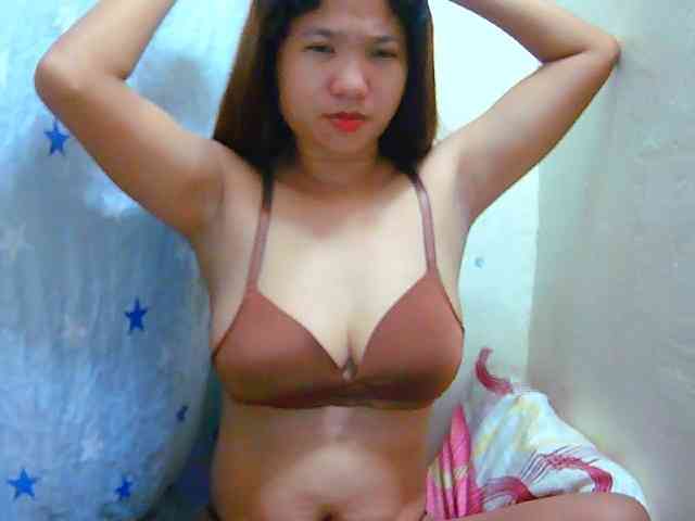 yummyflirtpussy webcam