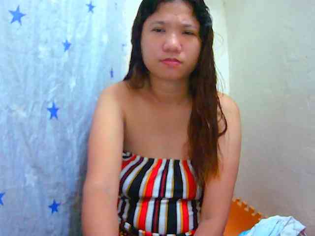 yummyflirtpussy webcam