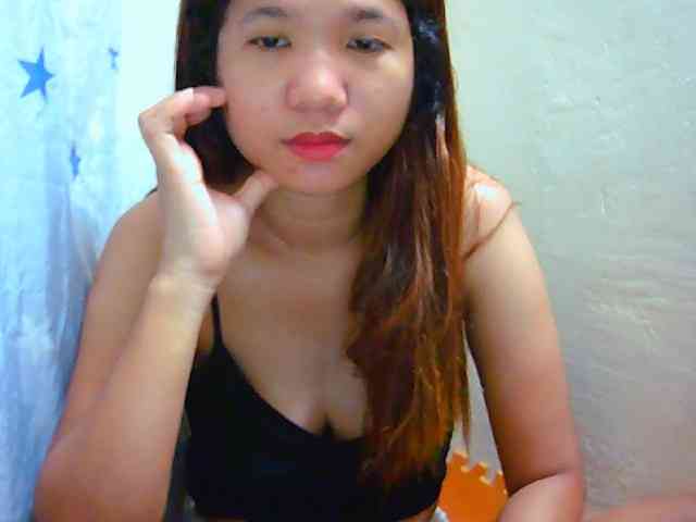 yummyflirtpussy webcam