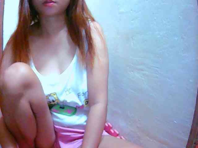 yummyflirtpussy webcam