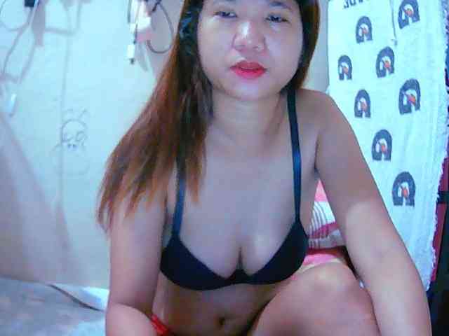 yummyflirtpussy webcam