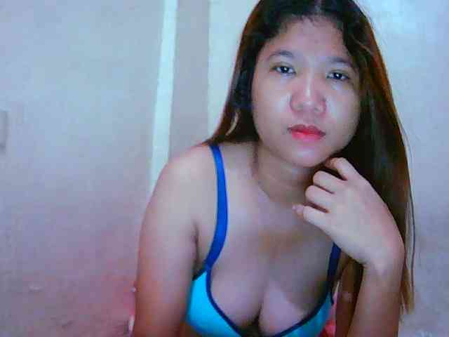yummyflirtpussy webcam