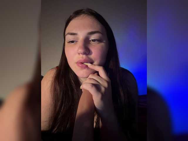-monika- cam belle