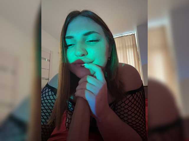 -Monika-, en directo ahora en BongaCams