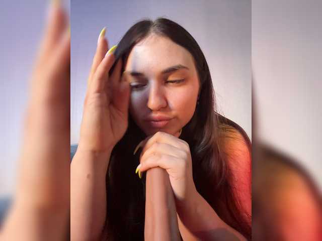 -monika- cam belle