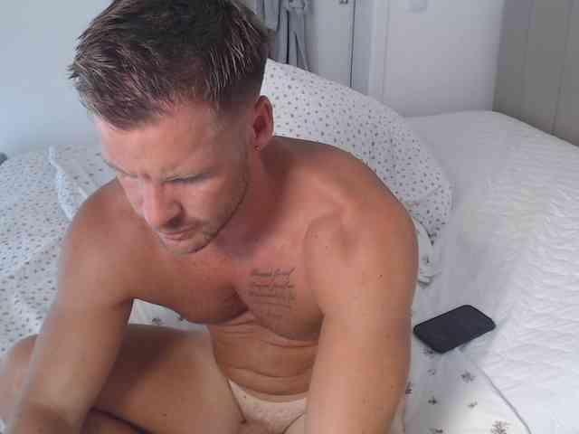 sexyandmarried sexyandmarried