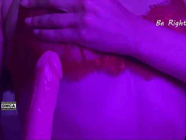 -KrissX- webcam