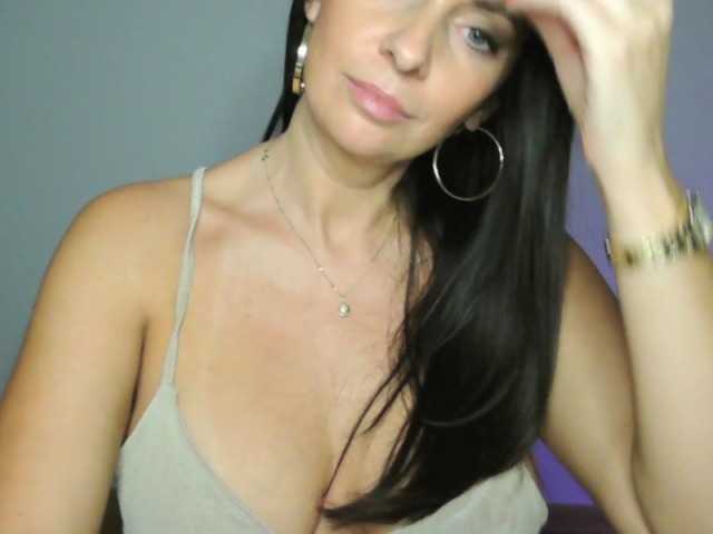 BiancaLux live cam on BongaCams
