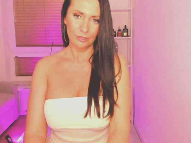 Model: BiancaLux