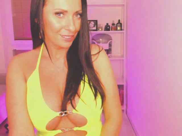 Model: BiancaLux