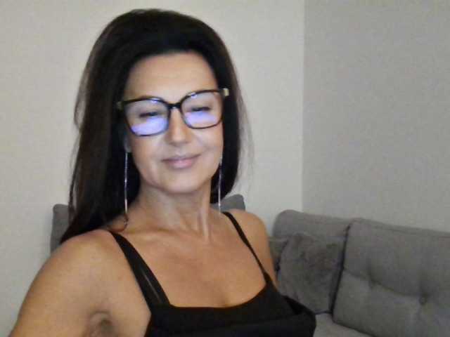 MilfRalia live cam on BongaCams