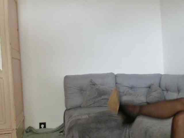 MilfRalia webcam